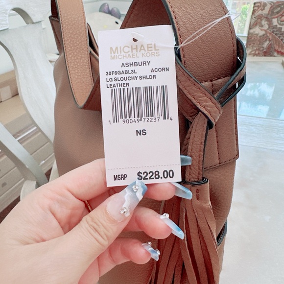 Michael Kors MICHAEL KORS Ashbury Slouchy Large Leather Shoulder Bag /NWT - Picture 3 of 10